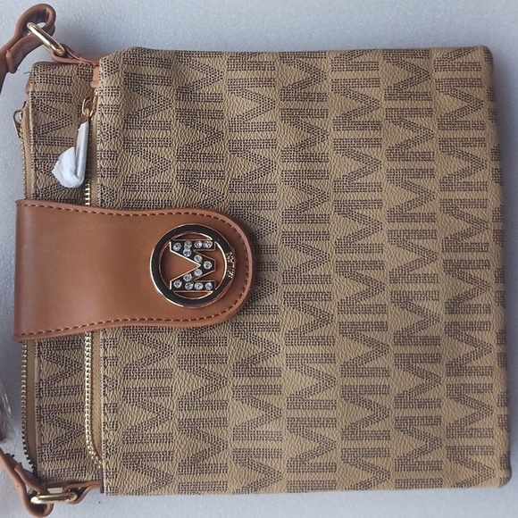 Milan Imports Crossbody - Picture 2 of 4